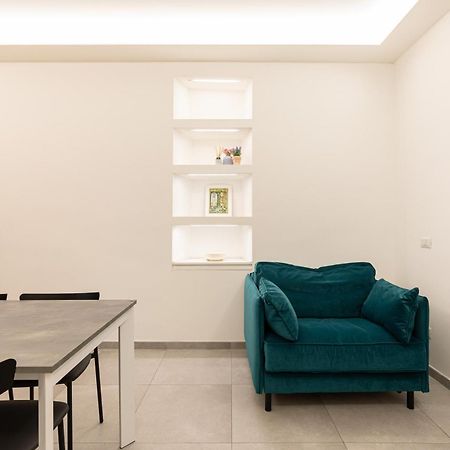 Beplace Apartments In Gioia Milán Exteriér fotografie